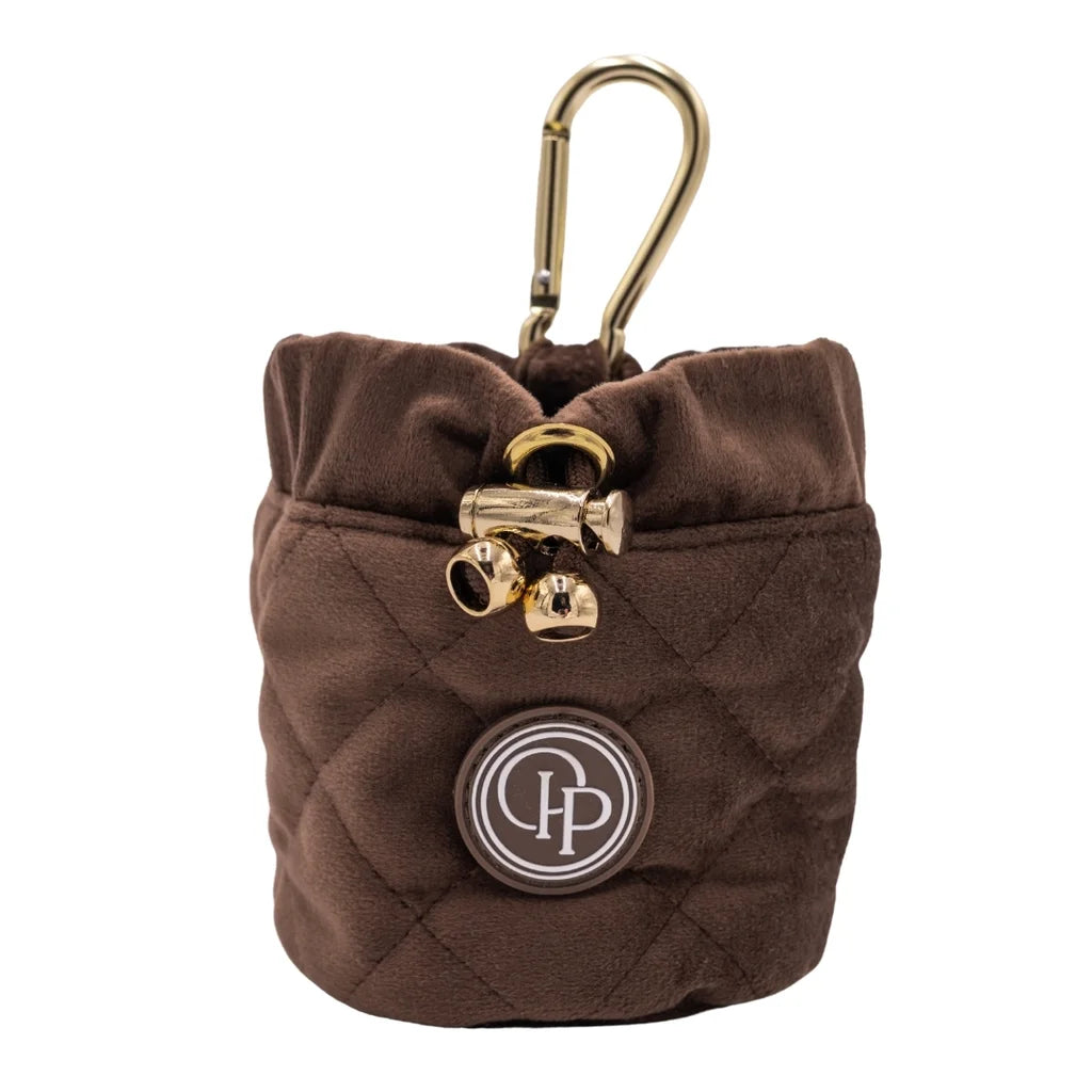 Welurowa saszetka na smaczki dla psa - brązowa