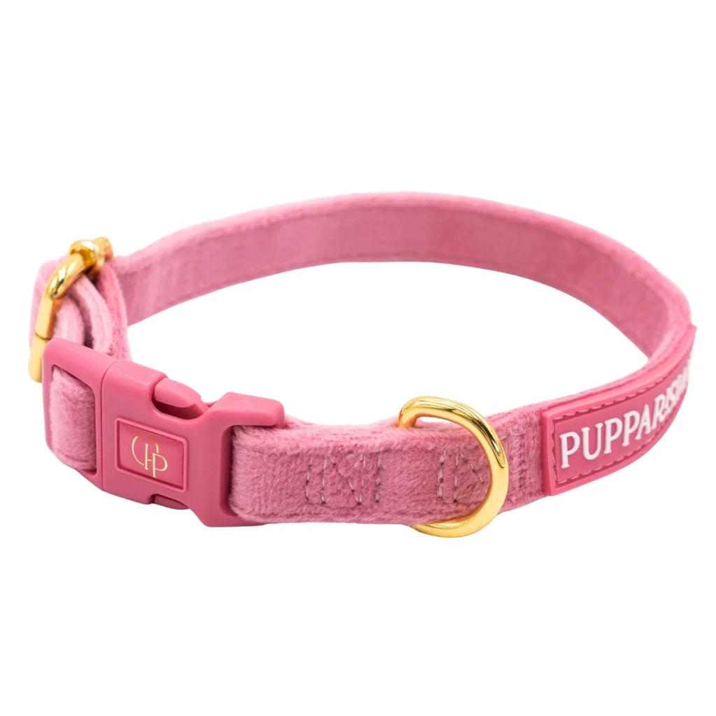 Welurowa obroża z muszką dla psa – różowa