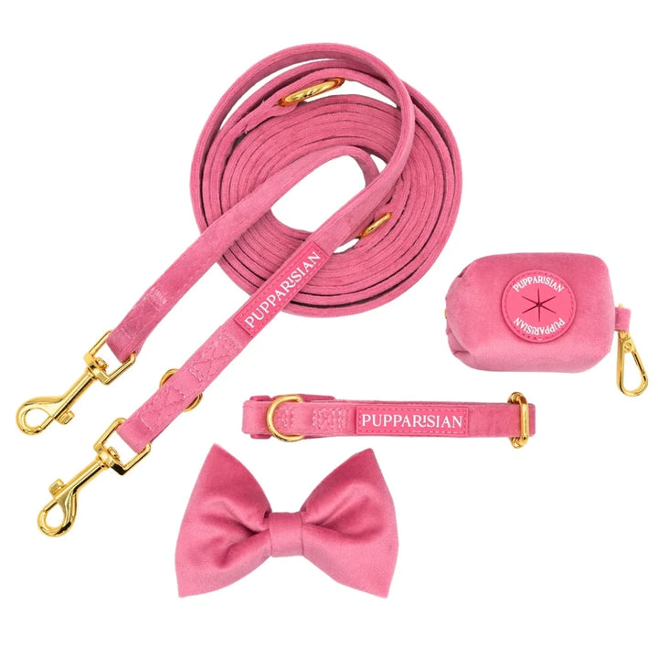 Welurowa obroża z muszką dla psa – różowa